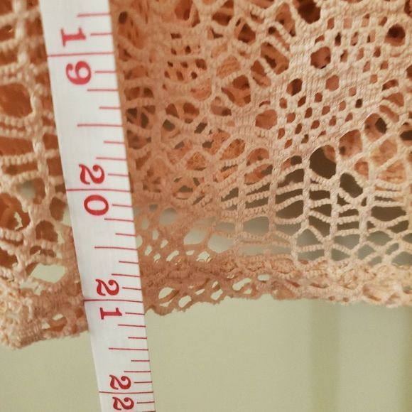 Painted Threads, pink tank top, crocheted, S - Picture 4 of 5